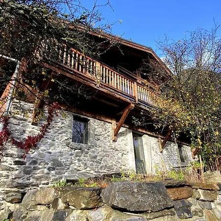 300-year-old * Servoz
